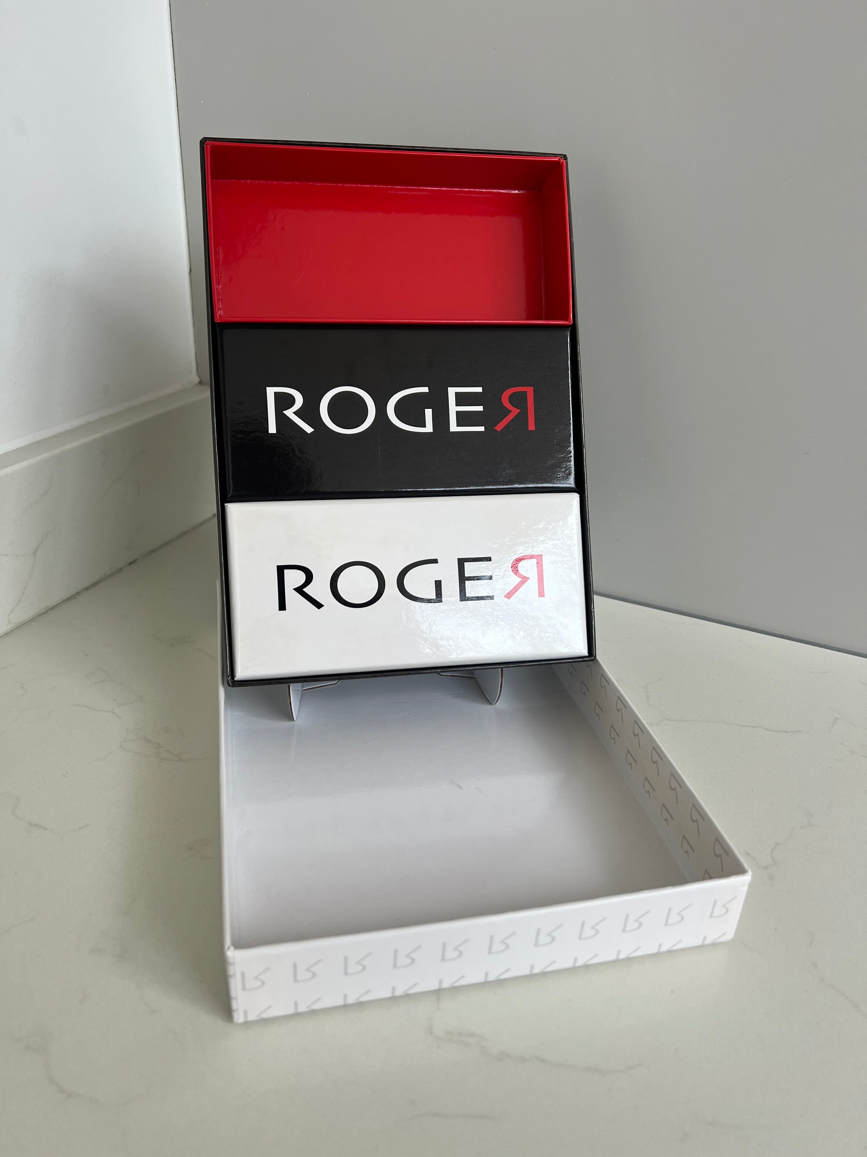 Roger Display Box