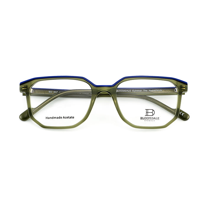 BD 807